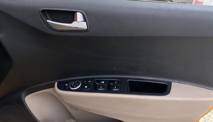 2015 Hyundai Grand i10 ASTA AT 1.2 KAPPA VTVT, Petrol, Automatic, 52,112 km, Driver Side Door Panels Control