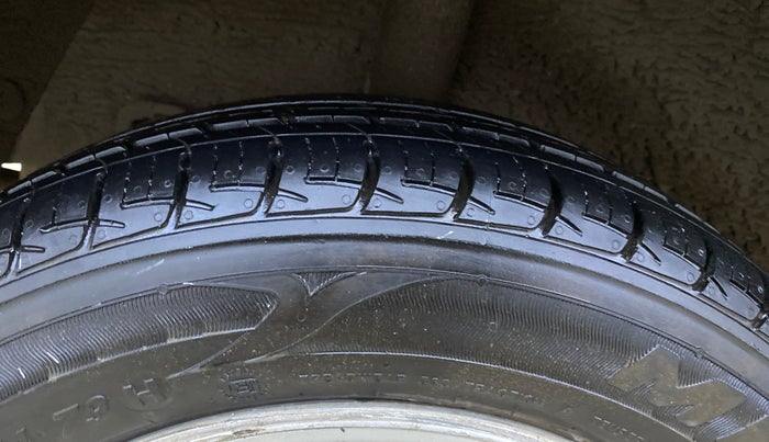 2015 Hyundai Grand i10 ASTA AT 1.2 KAPPA VTVT, Petrol, Automatic, 52,112 km, Right Rear Tyre Tread