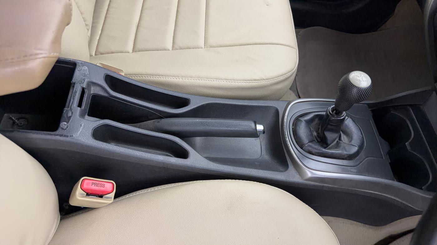 2015 Honda City 1.5L I-VTEC SV, Petrol, Manual, 77,934 km, Gear Lever