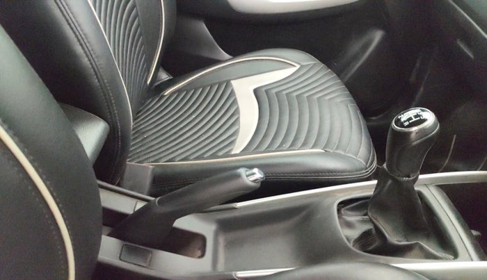 2018 Maruti Baleno ALPHA PETROL 1.2, CNG, Manual, 90,139 km, Gear Lever