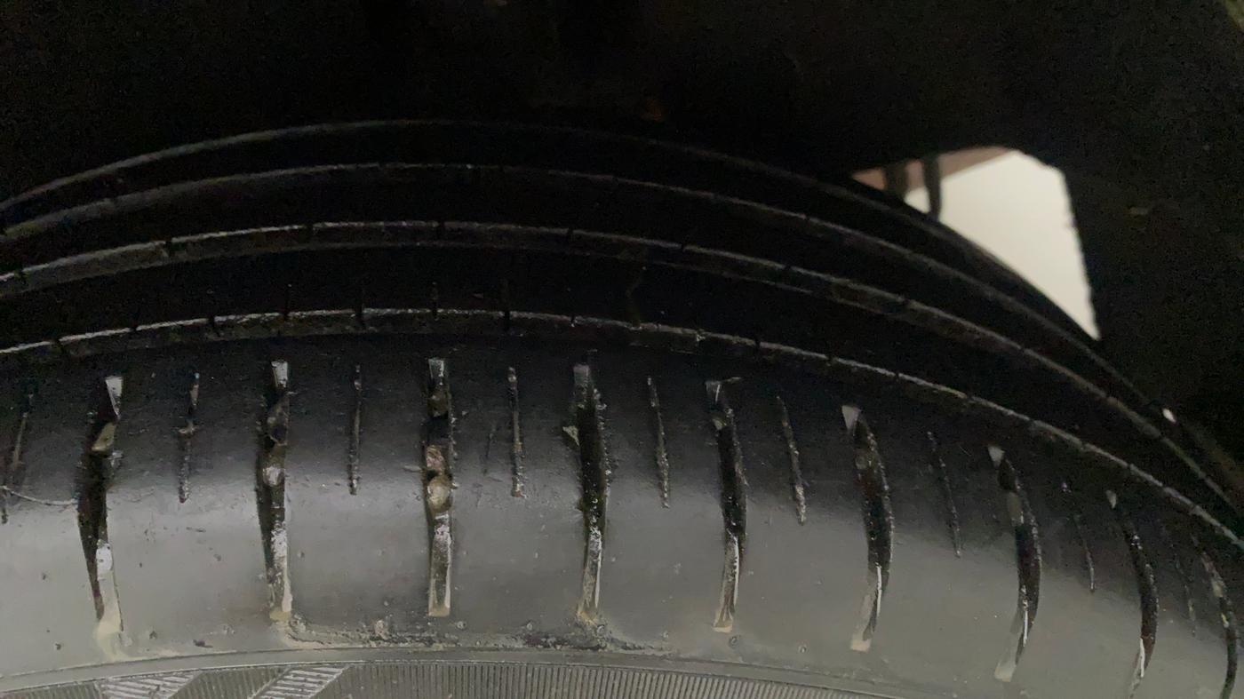 2019 Toyota Glanza V CVT, Petrol, Automatic, 38,099 km, Left Rear Tyre Tread