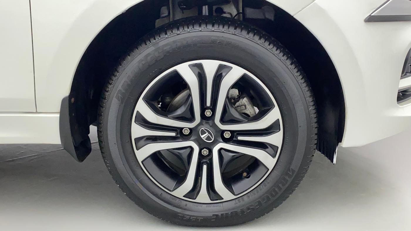 2022 Tata Tiago XT CNG, CNG, Manual, 12,253 km, Right Front Wheel