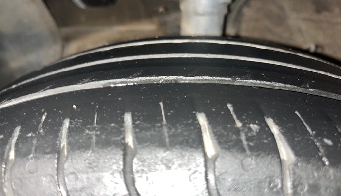 2022 Hyundai AURA SX PLUS 1.2 AMT, Petrol, Automatic, 46,491 km, Left Front Tyre Tread