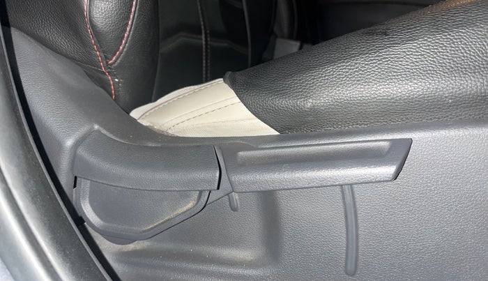 2022 Hyundai AURA SX PLUS 1.2 AMT, Petrol, Automatic, 46,491 km, Driver Side Adjustment Panel