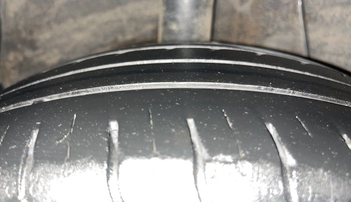 2022 Hyundai AURA SX PLUS 1.2 AMT, Petrol, Automatic, 46,491 km, Right Rear Tyre Tread