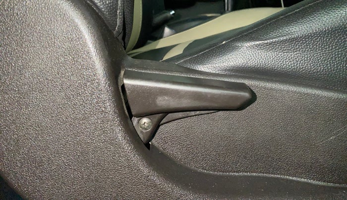 2017 Tata Zest XM 75PS DIESEL, Diesel, Manual, 96,468 km, Driver Side Adjustment Panel