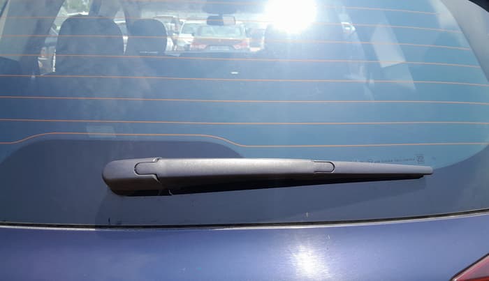 2022 Mahindra XUV700 AX 5 P AT 5 STR, Petrol, Automatic, 34,044 km, Rear Wiper