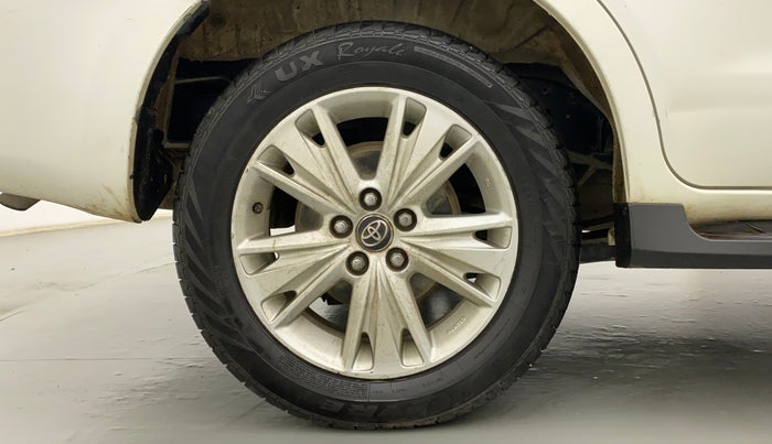 2019 Toyota Innova Crysta 2.8 ZX AT 7 STR, Diesel, Automatic, 90,137 km, Right Rear Wheel