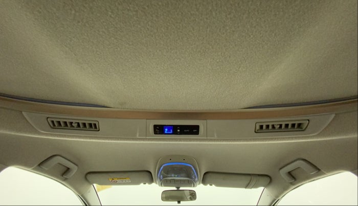 2019 Toyota Innova Crysta 2.8 ZX AT 7 STR, Diesel, Automatic, 90,137 km, Rear AC Vents