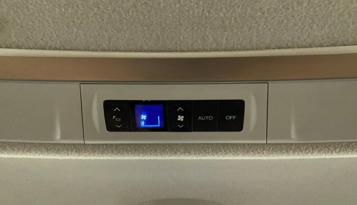 2019 Toyota Innova Crysta 2.8 ZX AT 7 STR, Diesel, Automatic, 90,137 km, Rear AC Temperature Control