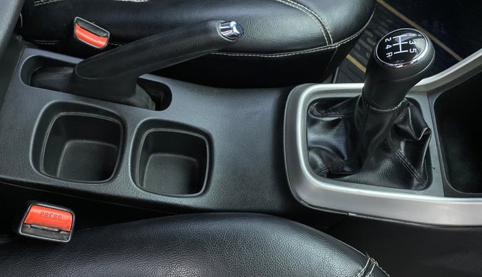 2016 Maruti S Cross ZETA 1.3, Diesel, Manual, 62,392 km, Gear Lever