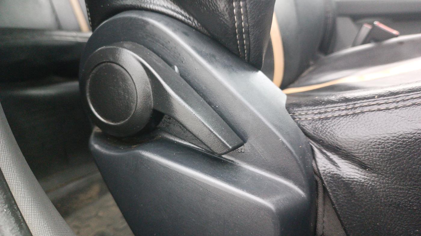 2021 Tata ALTROZ XM PLUS PETROL, Petrol, Manual, 93,595 km, Driver Side Adjustment Panel