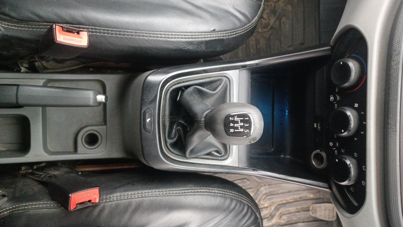 2021 Tata ALTROZ XM PLUS PETROL, Petrol, Manual, 93,595 km, Gear Lever