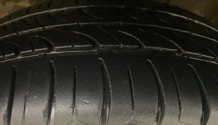 2015 Maruti Alto K10 VXI AMT, Petrol, Automatic, 37,287 km, Left Front Tyre Tread