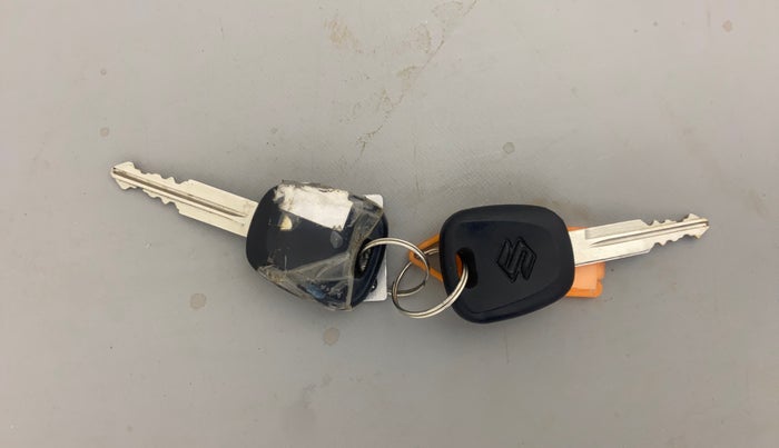 2015 Maruti Alto K10 VXI AMT, Petrol, Automatic, 37,287 km, Key Close Up