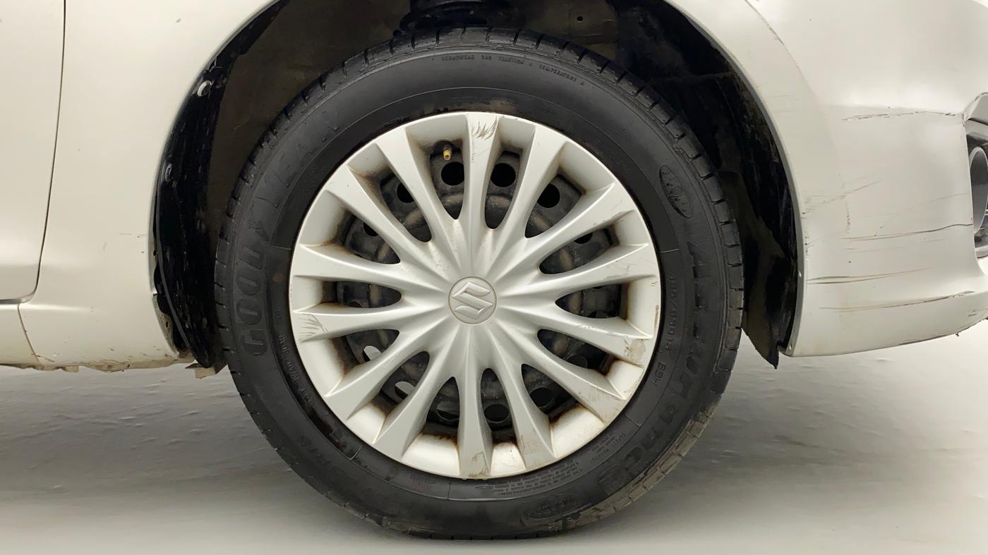 2014 Maruti Ciaz VXI+AT, Petrol, Automatic, 97,770 km, Right Front Wheel