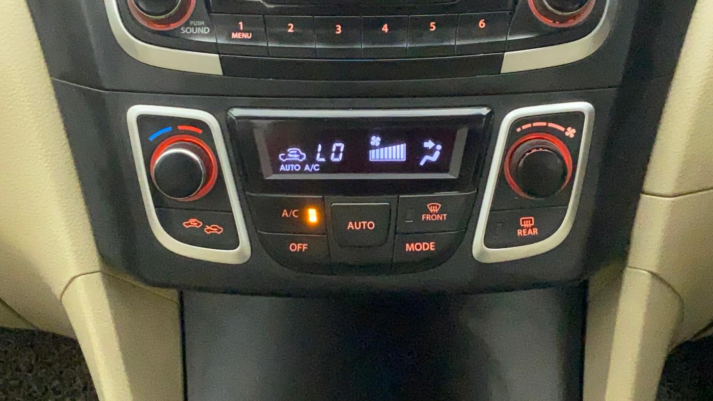 2014 Maruti Ciaz VXI+AT, Petrol, Automatic, 97,770 km, Automatic Climate Control