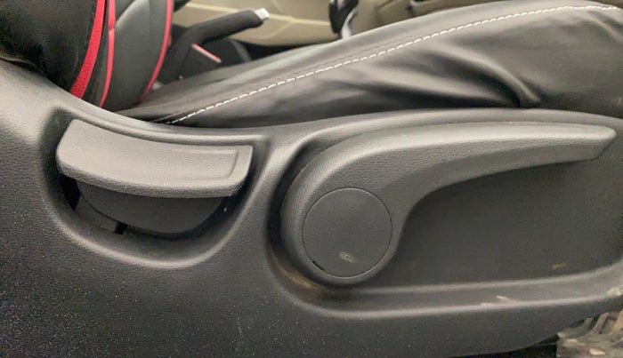 2019 Hyundai Verna 1.6 CRDI SX, Diesel, Manual, 67,455 km, Driver Side Adjustment Panel