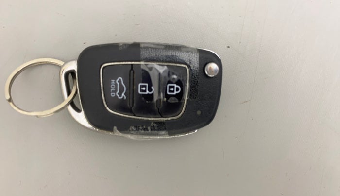 2019 Hyundai GRAND I10 NIOS SPORTZ 1.2 KAPPA VTVT DUAL TONE, Petrol, Manual, 58,779 km, Key Close Up