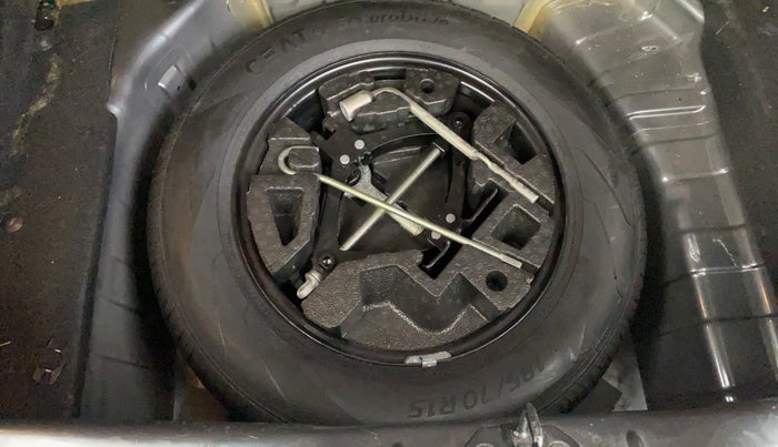 2021 Tata PUNCH CREATIVE AMT 1.2 RTN DUAL TONE, Petrol, Automatic, 43,489 km, Spare Tyre