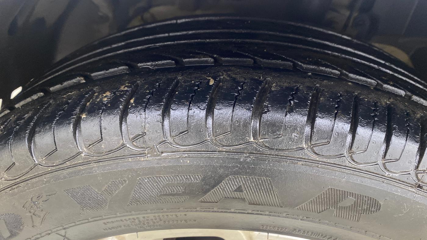 2015 Ford Ecosport TITANIUM 1.0L ECOBOOST, Petrol, Manual, 74,863 km, Left Front Tyre Tread