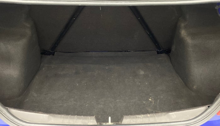 2016 Tata Zest XMS RT, Petrol, Manual, 44,478 km, Boot Inside