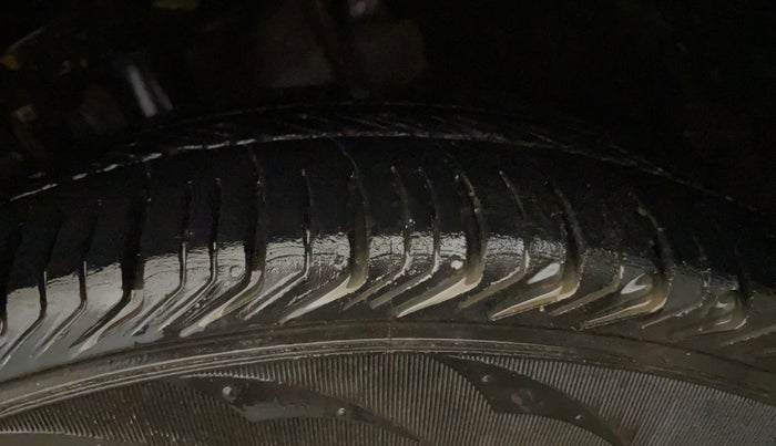 2021 Tata Tiago XT PETROL, CNG, Manual, 57,456 km, Left Front Tyre Tread