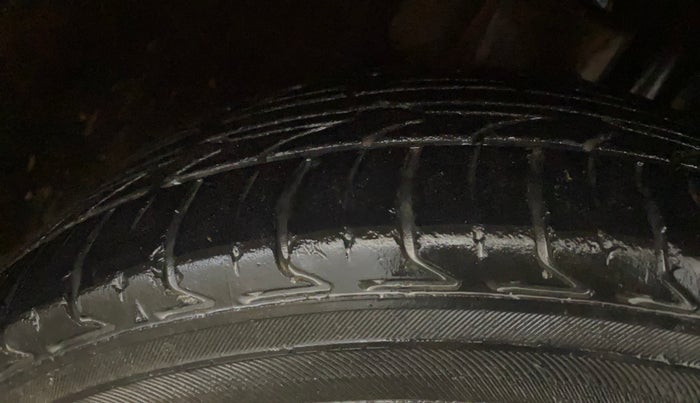 2021 Tata Tiago XT PETROL, CNG, Manual, 57,456 km, Right Front Tyre Tread