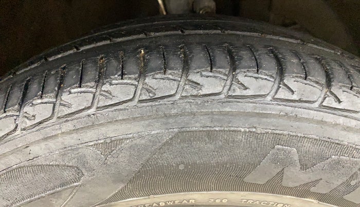 2019 Maruti Baleno DELTA PETROL 1.2, Petrol, Manual, 65,908 km, Right Front Tyre Tread