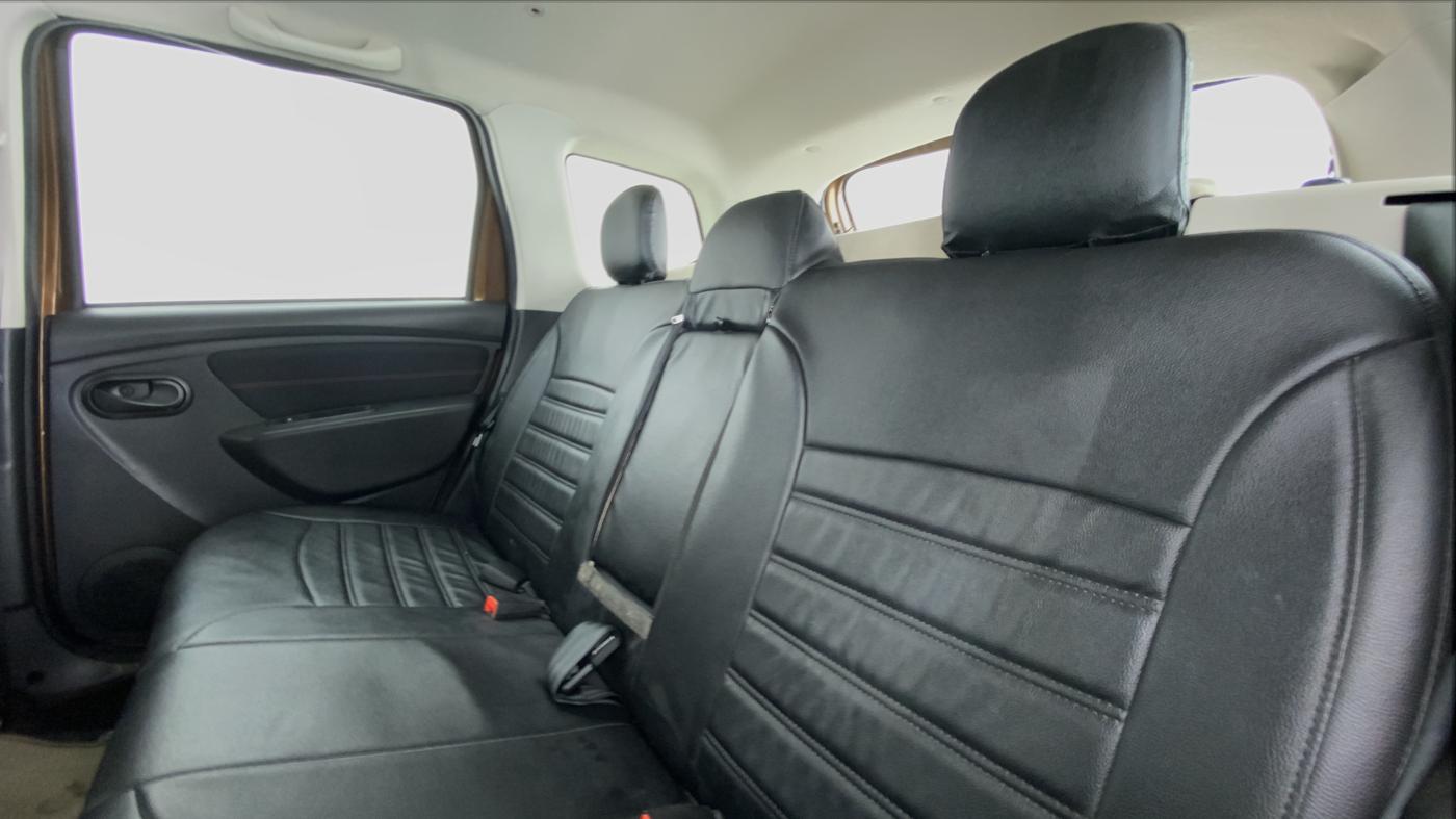 2017 Renault Duster RXS CVT 106 PS, Petrol, Automatic, 49,600 km, Right Side Rear Door Cabin