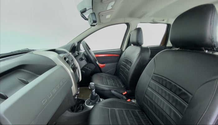 2017 Renault Duster RXS CVT 106 PS, Petrol, Automatic, 49,600 km, Right Side Front Door Cabin