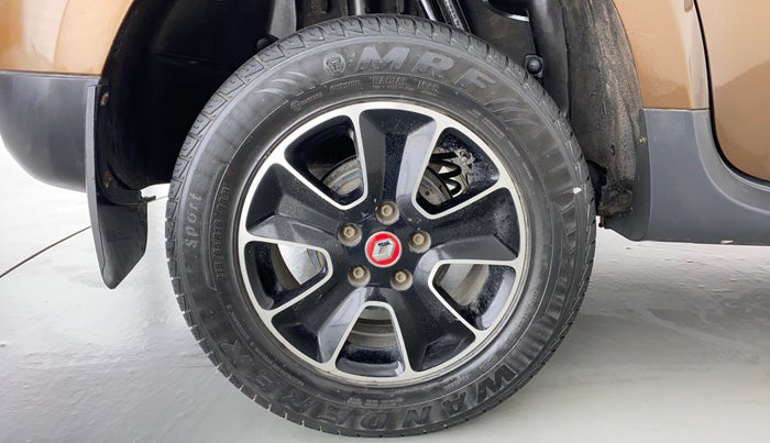 2017 Renault Duster RXS CVT 106 PS, Petrol, Automatic, 49,600 km, Right Rear Wheel