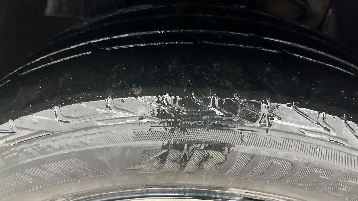 2019 Tata NEXON XZA PLUS PETROL, Petrol, Automatic, 44,994 km, Left Front Tyre Tread