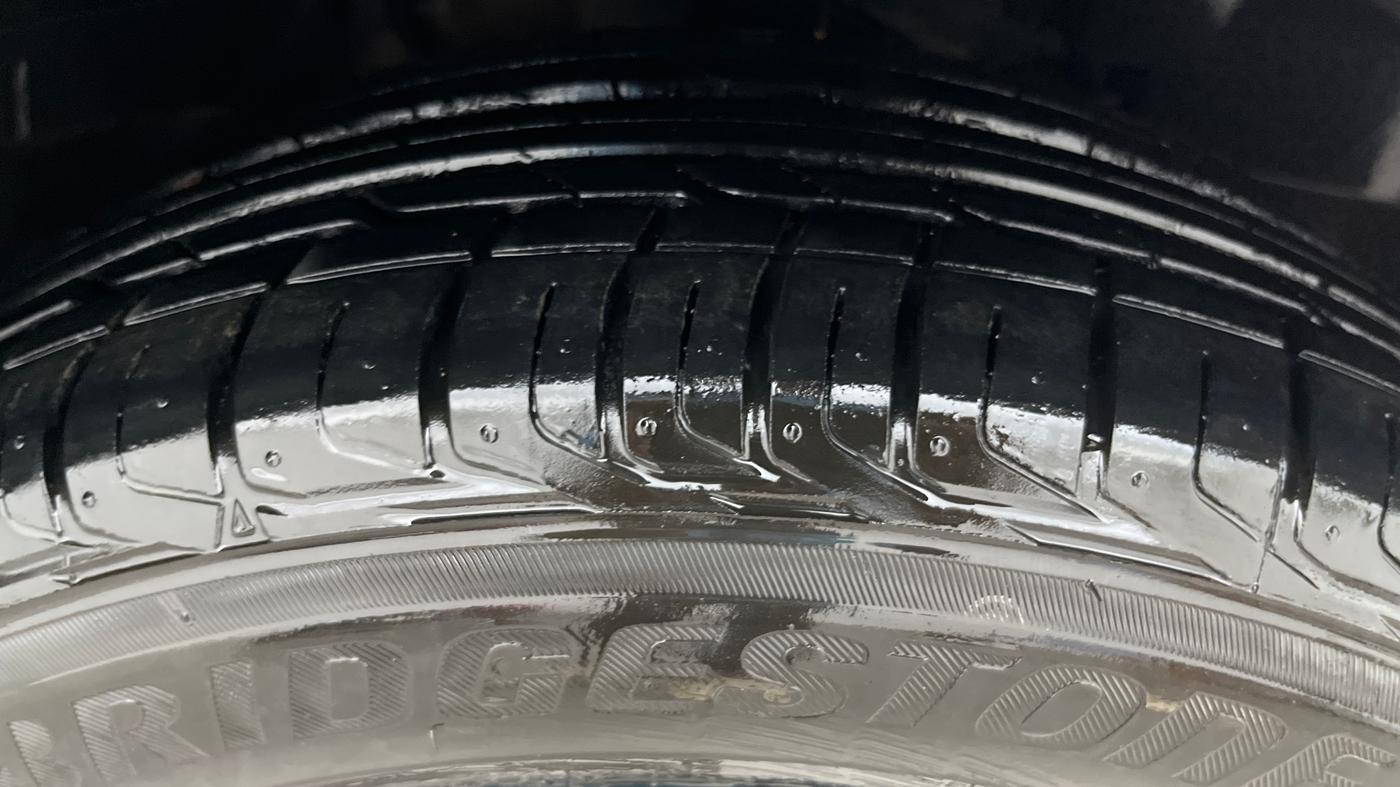 2019 Tata NEXON XZA PLUS PETROL, Petrol, Automatic, 44,994 km, Right Front Tyre Tread
