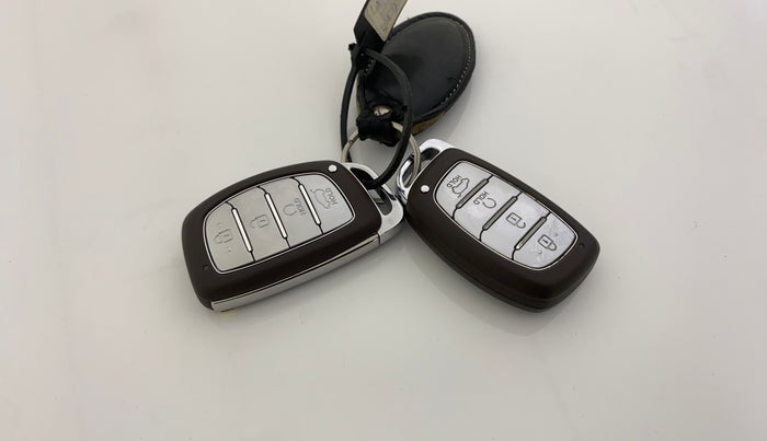 2022 Hyundai Creta SX (O) IVT 1.5 PETROL, Petrol, Automatic, 76,230 km, Key Close Up