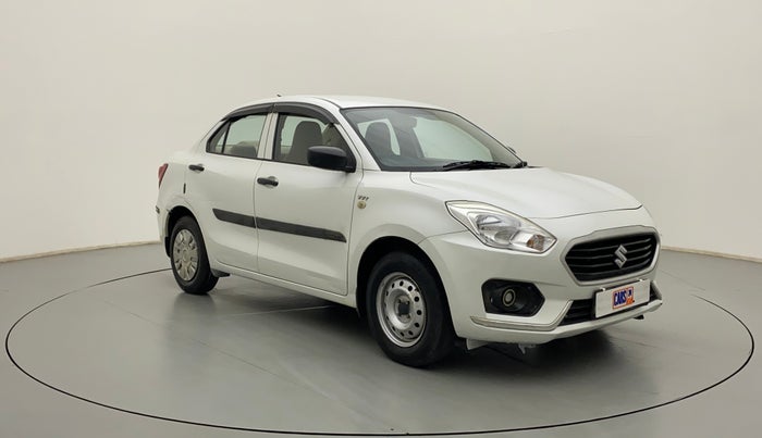 2017 Maruti Dzire LXI, CNG, Manual, 32,849 km, Right Front Diagonal