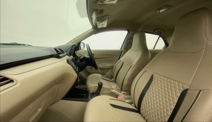 2017 Maruti Dzire LXI, CNG, Manual, 32,849 km, Right Side Front Door Cabin