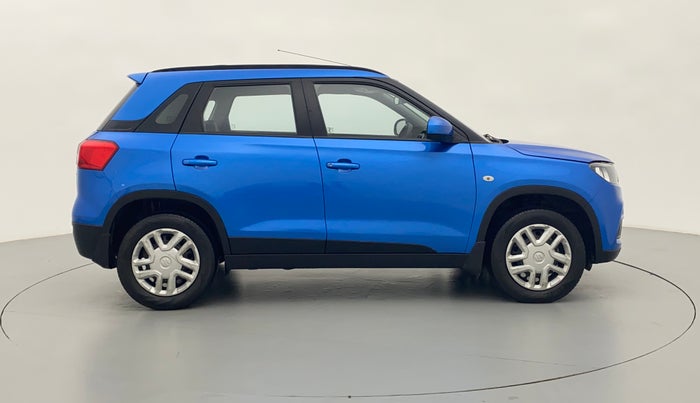 2017 Maruti Vitara Brezza VDI OPT, Diesel, Manual, 83,652 km, Right Side