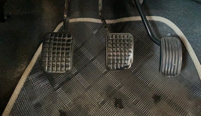 2017 Tata Tiago XT PETROL, Petrol, Manual, 40,417 km, Pedals