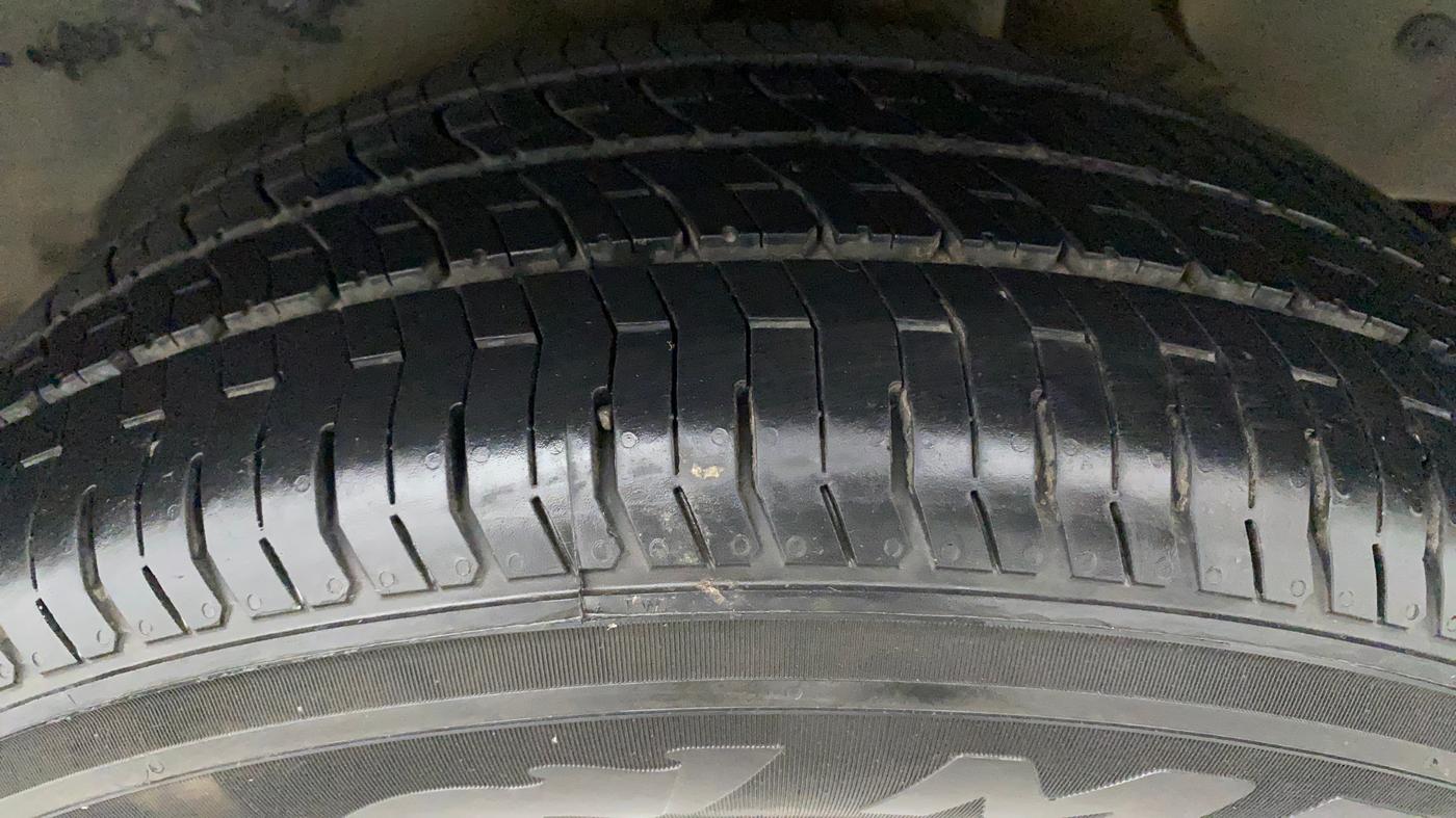 2015 Hyundai Creta SX 1.6 DIESEL, Diesel, Manual, 78,386 km, Left Rear Tyre Tread