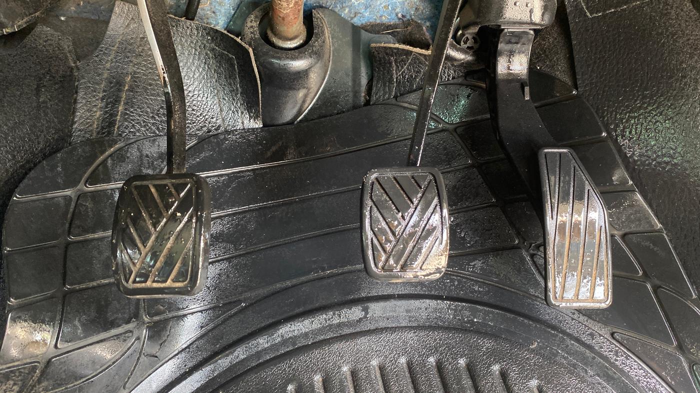 2018 Maruti IGNIS DELTA 1.2, Petrol, Manual, 86,795 km, Pedals