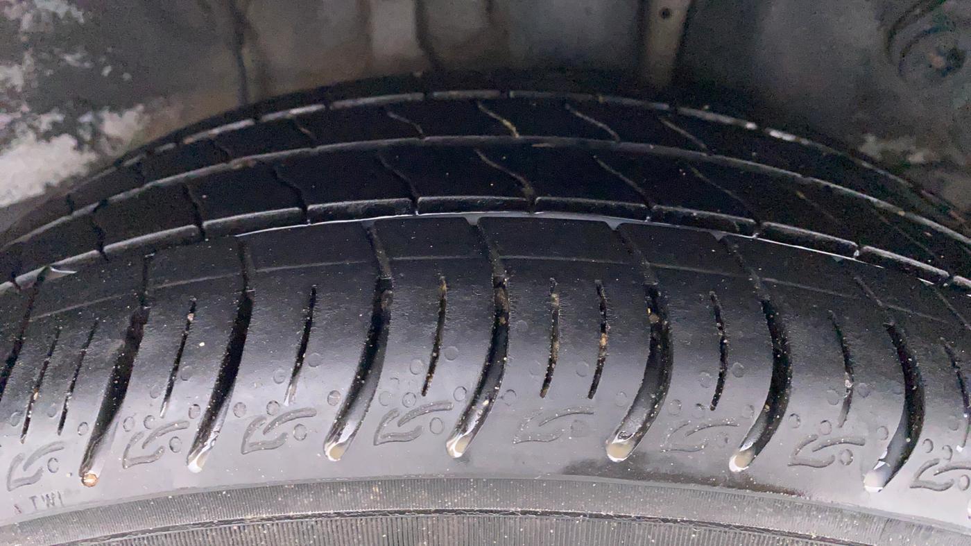 2018 Hyundai Elite i20 ASTA 1.2 (O), Petrol, Manual, 71,673 km, Left Rear Tyre Tread