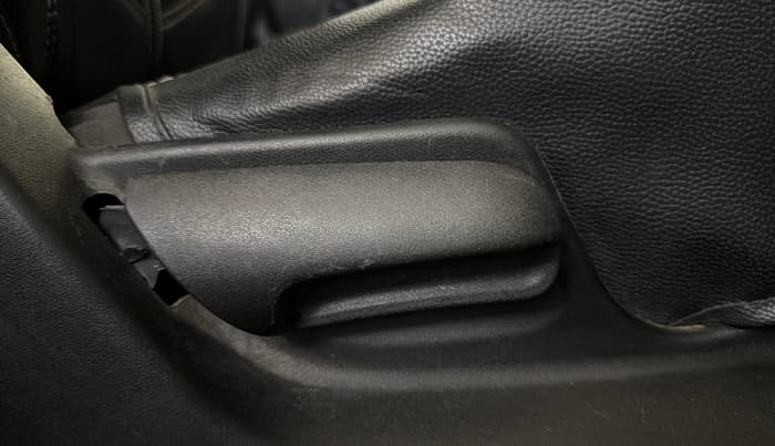 2015 Maruti Swift LXI (O), CNG, Manual, 56,349 km, Driver Side Adjustment Panel