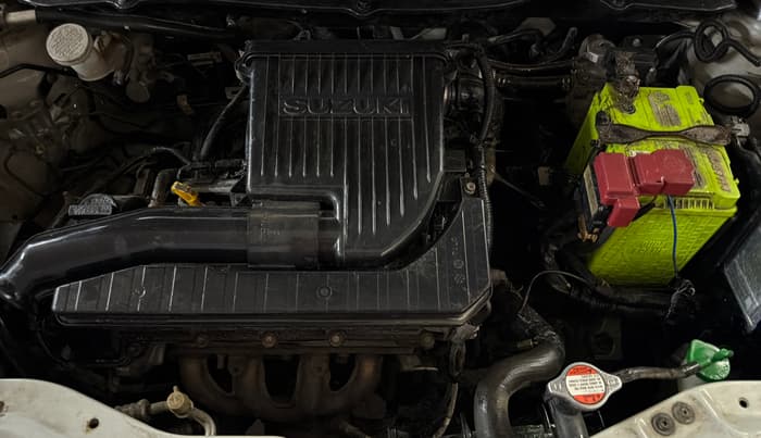 2015 Maruti Swift LXI (O), CNG, Manual, 56,349 km, Engine View