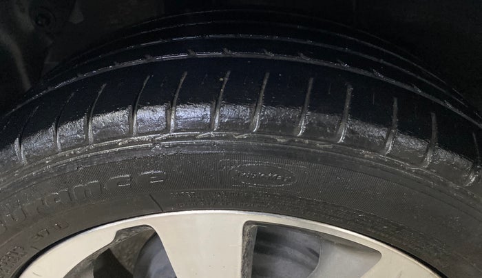 2015 Hyundai Elite i20 ASTA 1.2, Petrol, Manual, 69,413 km, Right Rear Tyre Tread