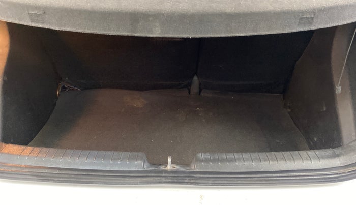 2015 Hyundai Elite i20 ASTA 1.2, Petrol, Manual, 69,413 km, Boot Inside