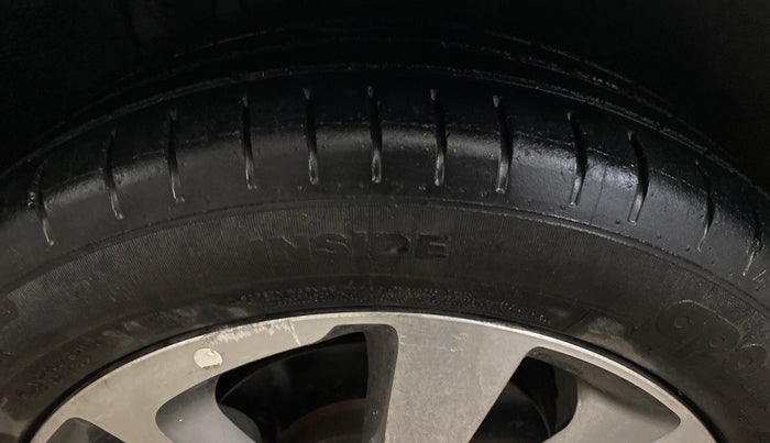 2015 Hyundai Elite i20 ASTA 1.2, Petrol, Manual, 69,413 km, Left Front Tyre Tread