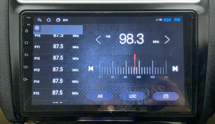 2016 Volkswagen Ameo HIGHLINE1.2L, Petrol, Manual, 71,580 km, Infotainment System