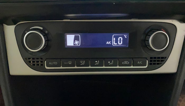 2016 Volkswagen Ameo HIGHLINE1.2L, Petrol, Manual, 71,580 km, Automatic Climate Control