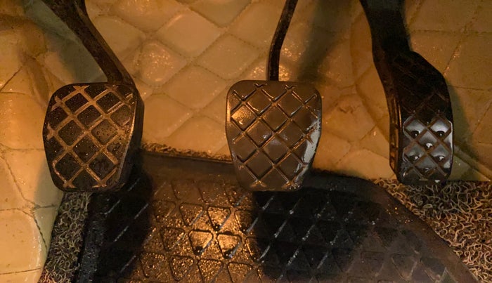 2016 Volkswagen Ameo HIGHLINE1.2L, Petrol, Manual, 71,580 km, Pedals